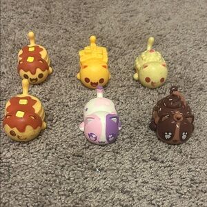 Squasher Aphmau Animal Figurine Set - Brown, Yellow, Purple